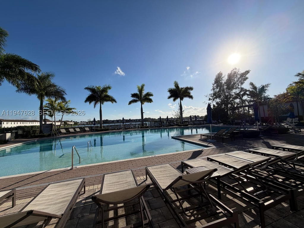 Real estate property located at 909 211th St, Miami-dade, Via Ventura Neighborhood, Miami, FL