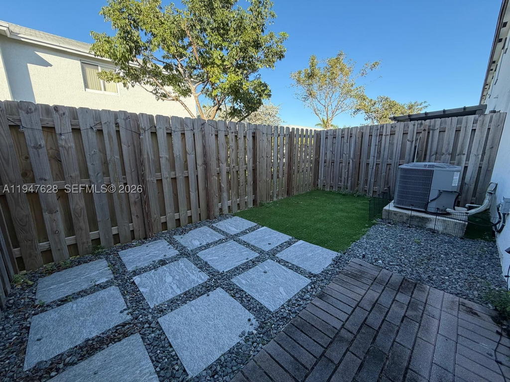 Real estate property located at 909 211th St, Miami-dade, Via Ventura Neighborhood, Miami, FL
