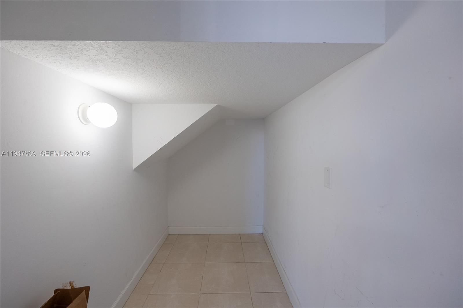 Real estate property located at 11851 80th Ter, Miami-dade, Mystic Forest 1st Addn, Miami, FL