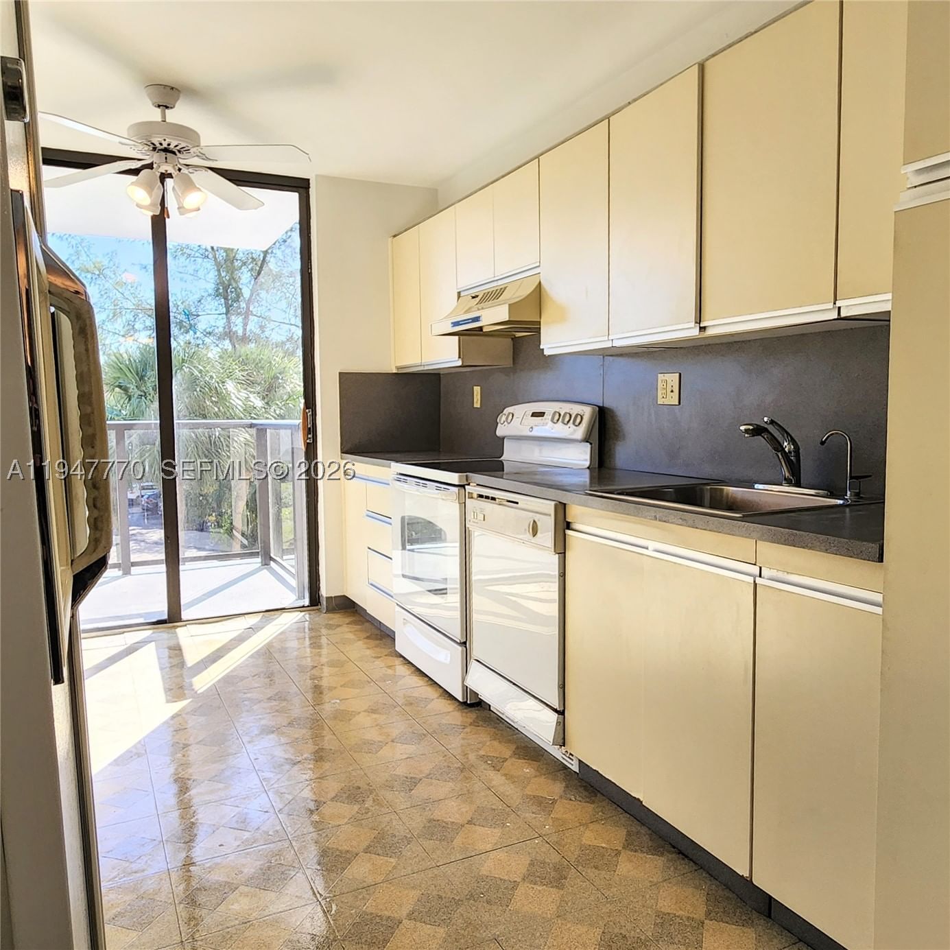 Real estate property located at 18151 31st Ct #301, Miami-dade, The Clipper At Bisc Cove, Aventura, FL