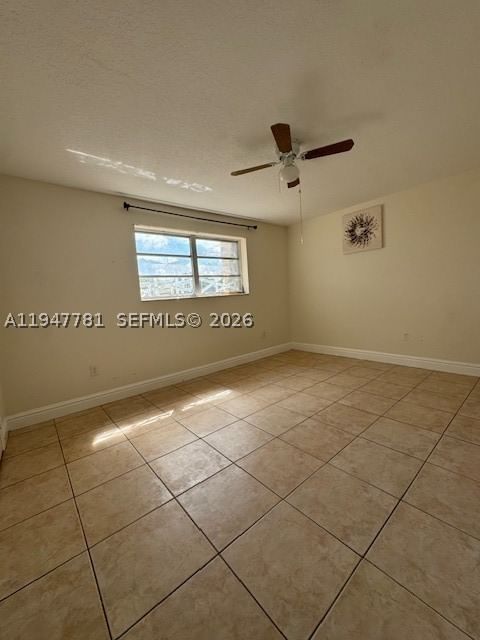 Real estate property located at 8327 137th Ave #8327, Miami-dade, Kendale Lk Townhouse Cond, Miami, FL