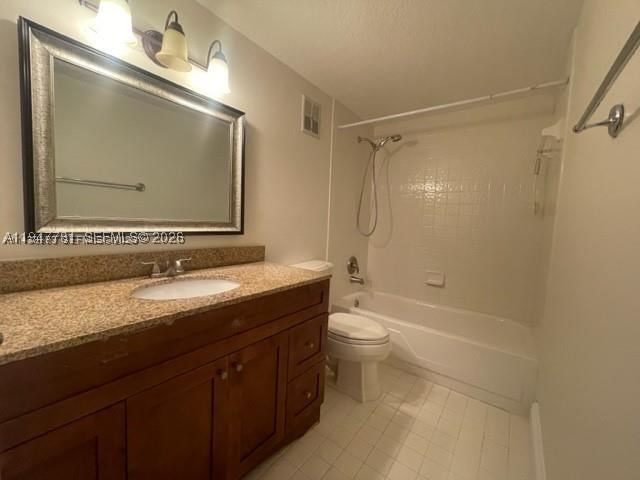 Real estate property located at 8327 137th Ave #8327, Miami-dade, Kendale Lk Townhouse Cond, Miami, FL