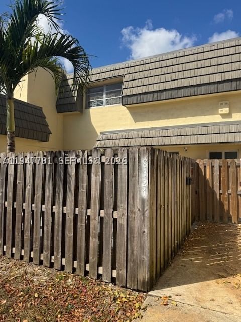 Real estate property located at 8327 137th Ave #8327, Miami-dade, Kendale Lk Townhouse Cond, Miami, FL