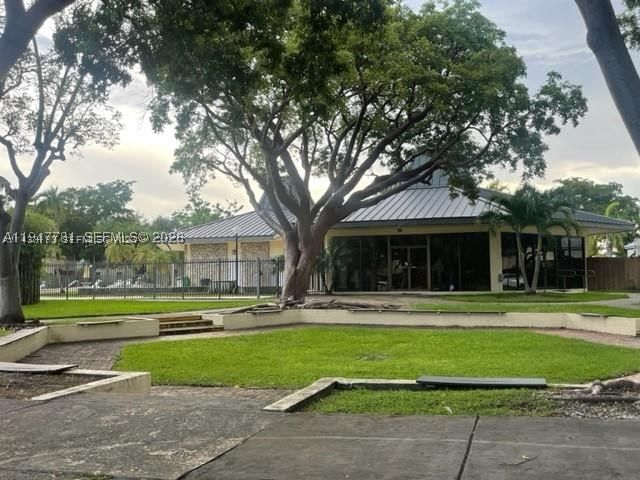 Real estate property located at 8327 137th Ave #8327, Miami-dade, Kendale Lk Townhouse Cond, Miami, FL