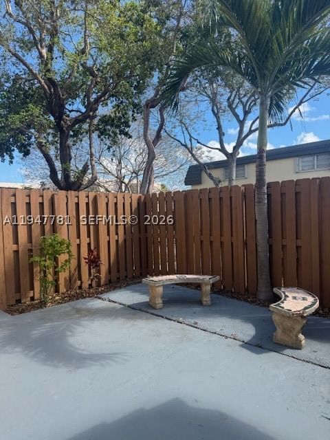 Real estate property located at 8327 137th Ave #8327, Miami-dade, Kendale Lk Townhouse Cond, Miami, FL