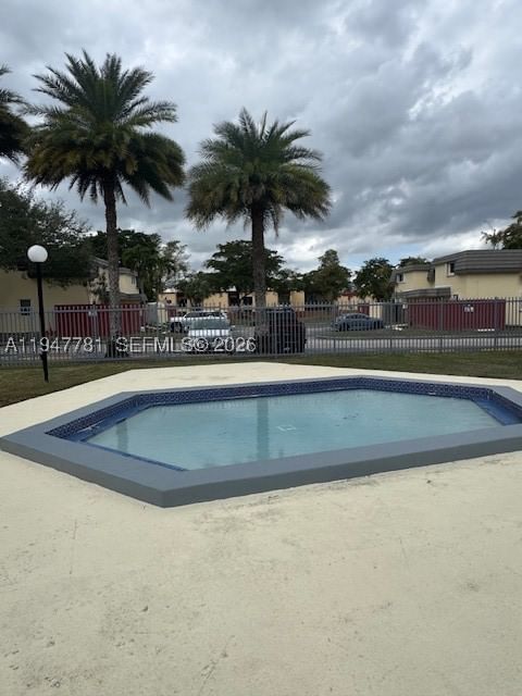 Real estate property located at 8327 137th Ave #8327, Miami-dade, Kendale Lk Townhouse Cond, Miami, FL