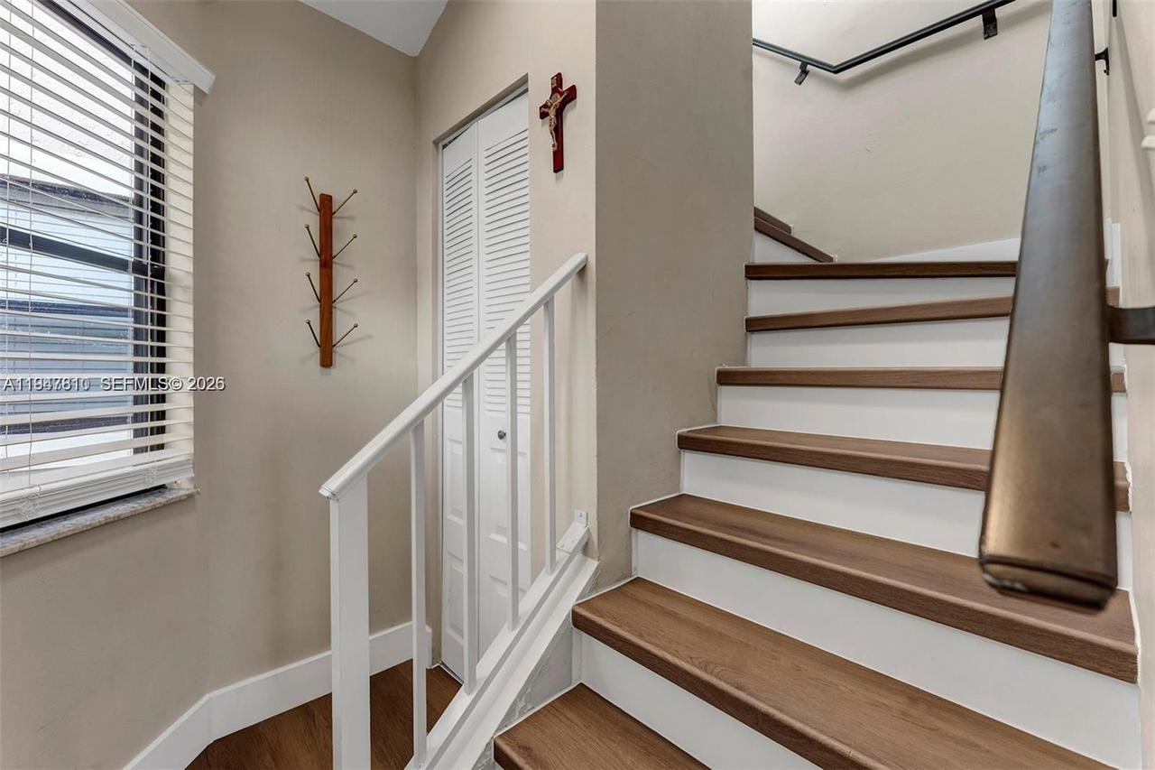 Real estate property located at 123 98th Ter, Broward, Chatham Towne At Jacarand, Plantation, FL
