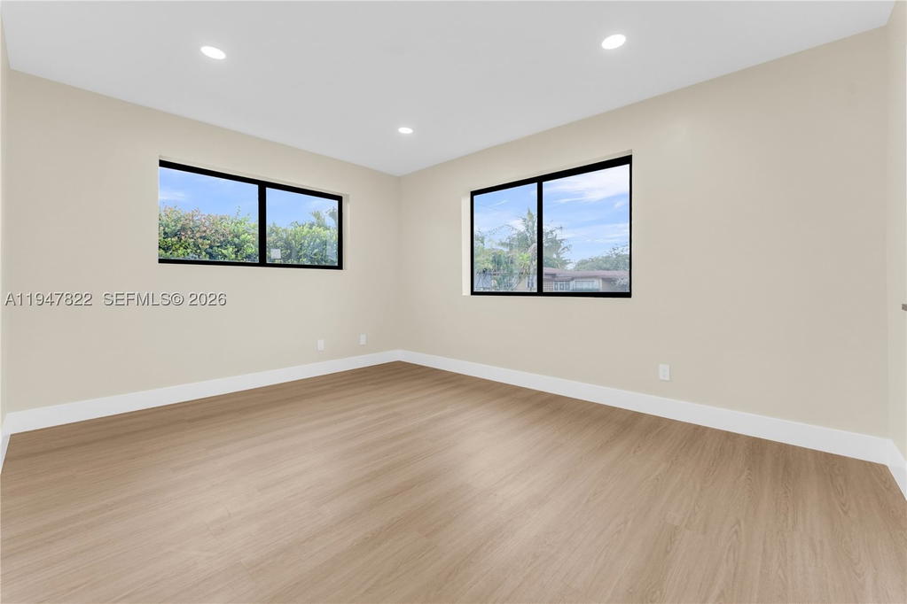 Real estate property located at 141 122nd St, Miami-dade, Breezeswept Estates, North Miami, FL