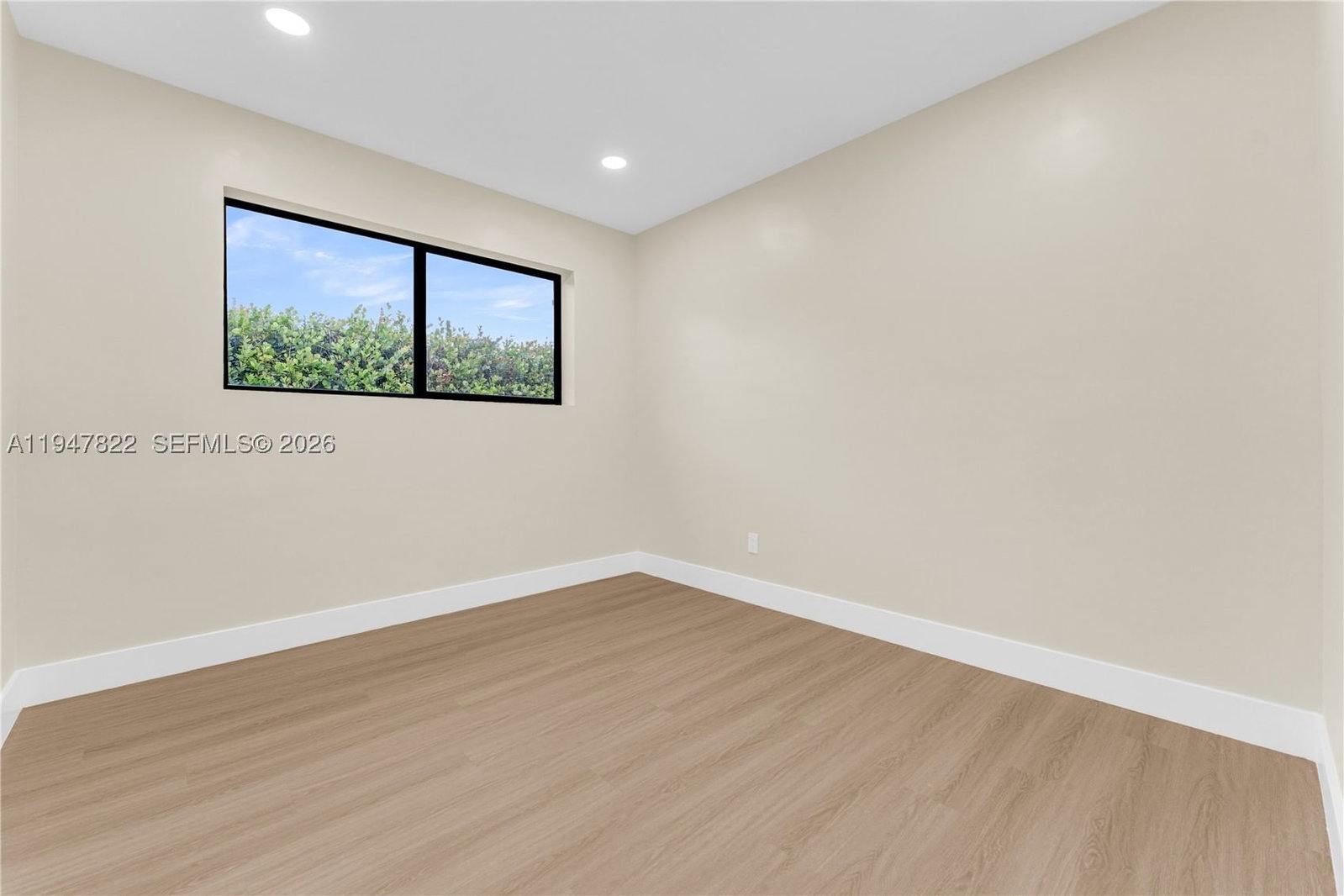 Real estate property located at 141 122nd St, Miami-dade, Breezeswept Estates, North Miami, FL