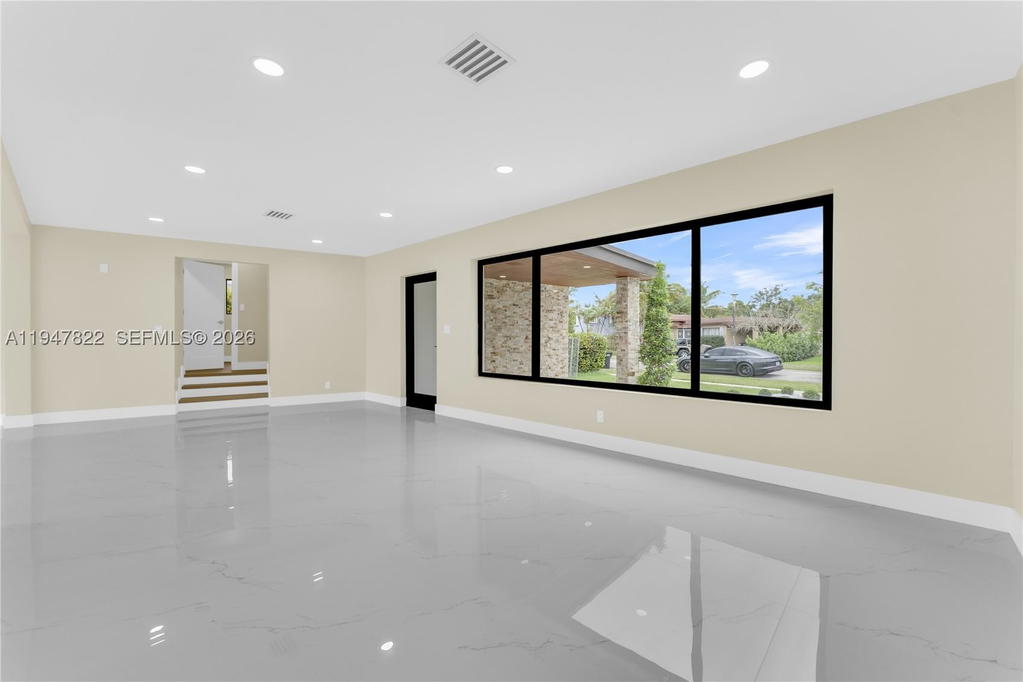 Real estate property located at 141 122nd St, Miami-dade, Breezeswept Estates, North Miami, FL