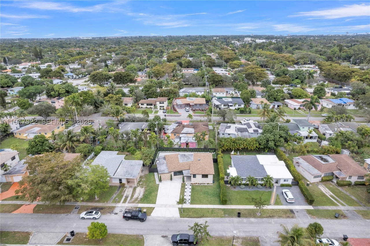 Real estate property located at 141 122nd St, Miami-dade, Breezeswept Estates, North Miami, FL