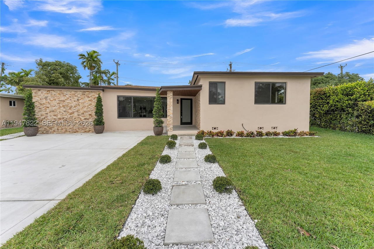 Real estate property located at 141 122nd St, Miami-dade, Breezeswept Estates, North Miami, FL