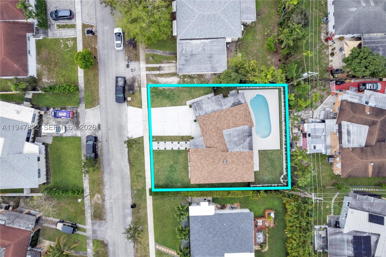 Real estate property located at 141 122nd St, Miami-dade, Breezeswept Estates, North Miami, FL