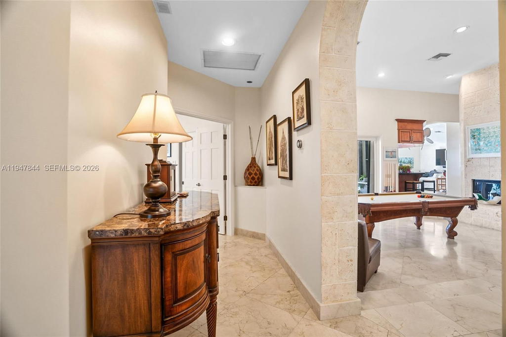 Real estate property located at 440 Sabal Way, Broward, Palm Island, Weston, FL