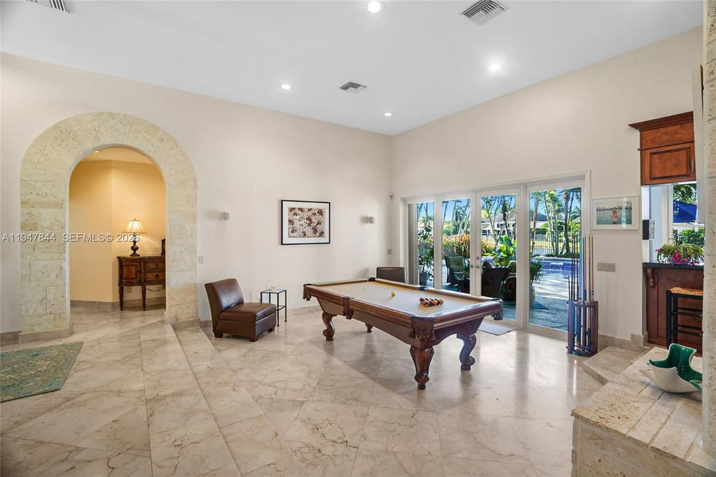 Real estate property located at 440 Sabal Way, Broward, Palm Island, Weston, FL