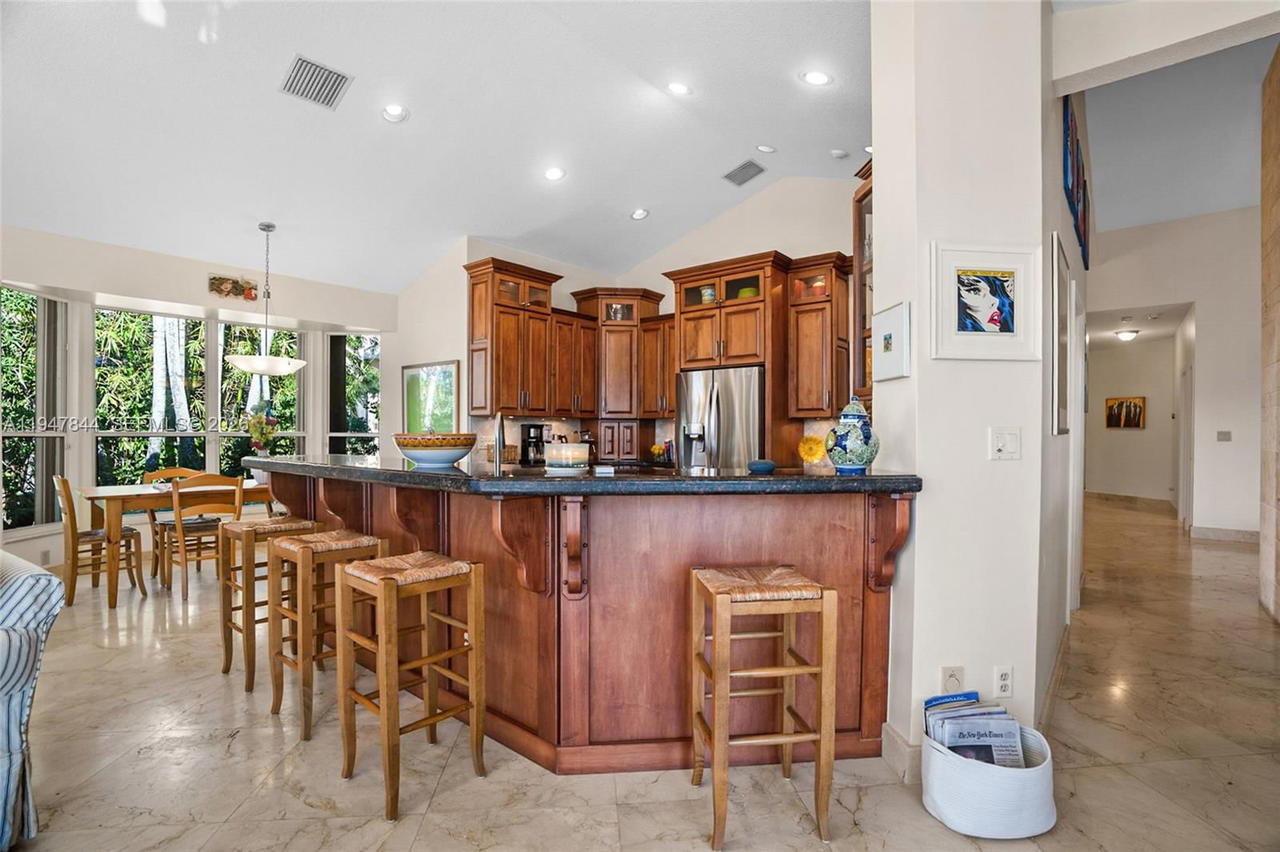 Real estate property located at 440 Sabal Way, Broward, Palm Island, Weston, FL