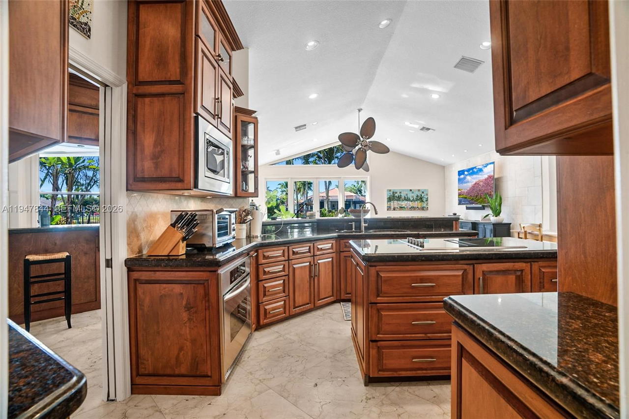 Real estate property located at 440 Sabal Way, Broward, Palm Island, Weston, FL