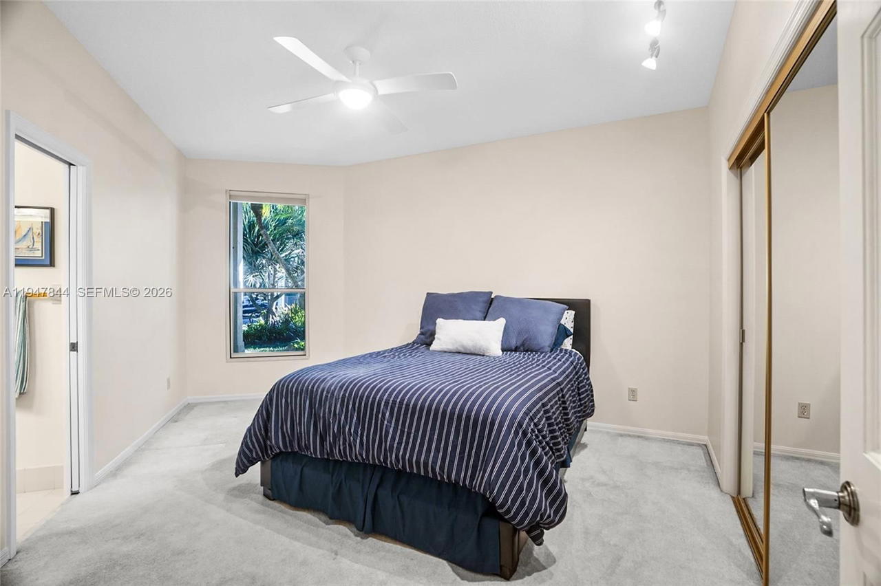 Real estate property located at 440 Sabal Way, Broward, Palm Island, Weston, FL