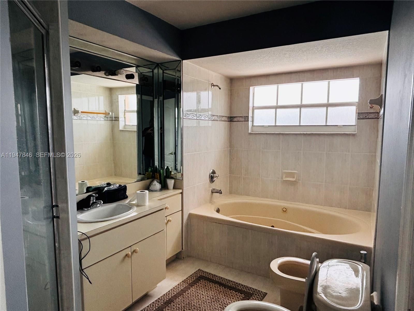 Real estate property located at 15129 173rd Ter, Miami-dade, Mayte Sub Revised, Miami, FL