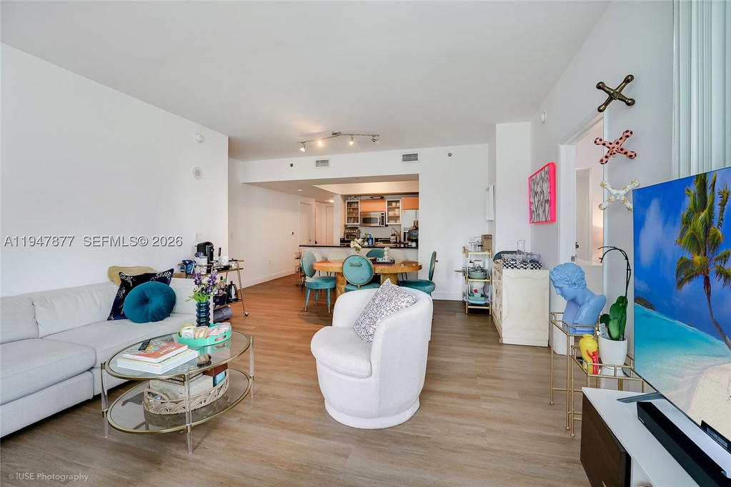 Real estate property located at 951 Brickell Ave #1110, Miami-dade, The Plaza 901 Brickell Co, Miami, FL