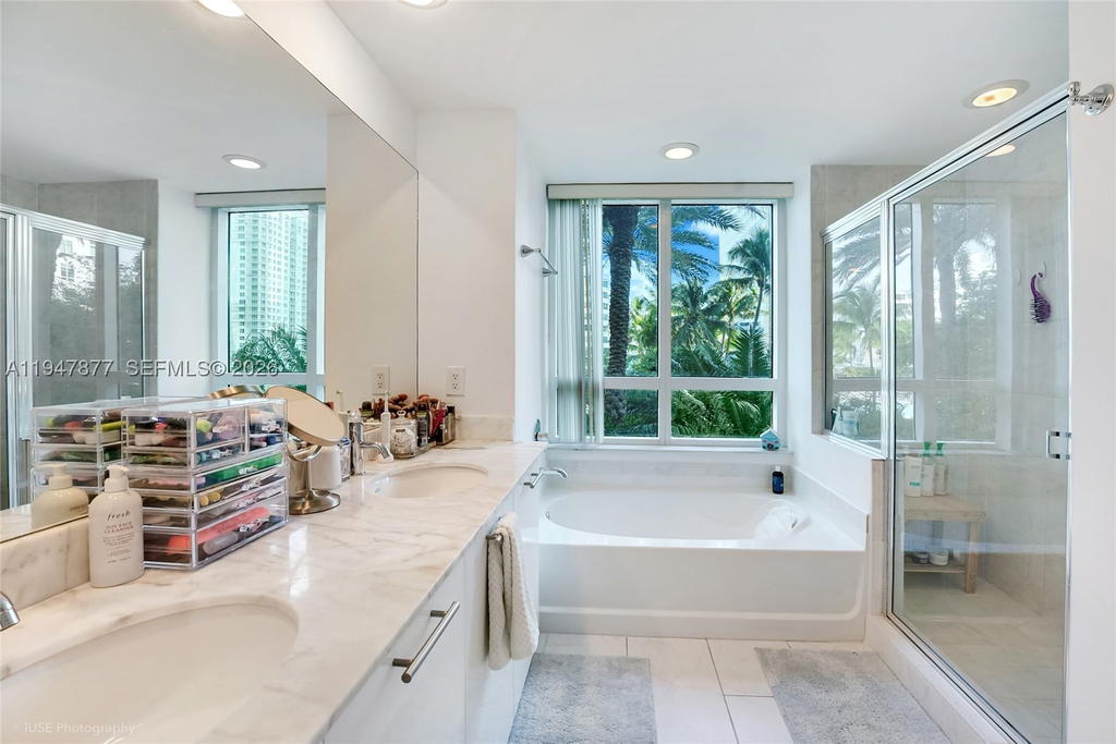 Real estate property located at 951 Brickell Ave #1110, Miami-dade, The Plaza 901 Brickell Co, Miami, FL