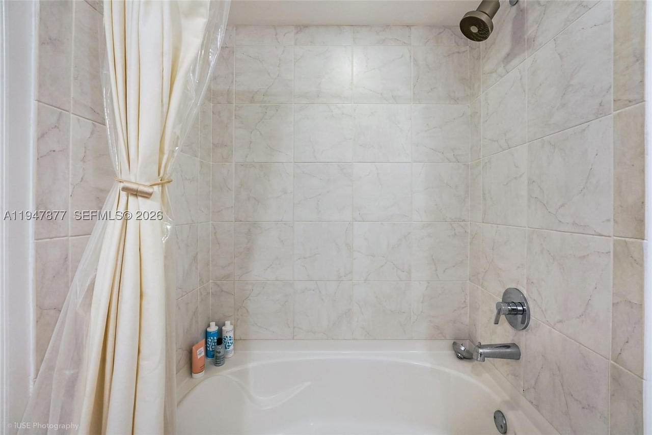 Real estate property located at 951 Brickell Ave #1110, Miami-dade, The Plaza 901 Brickell Co, Miami, FL