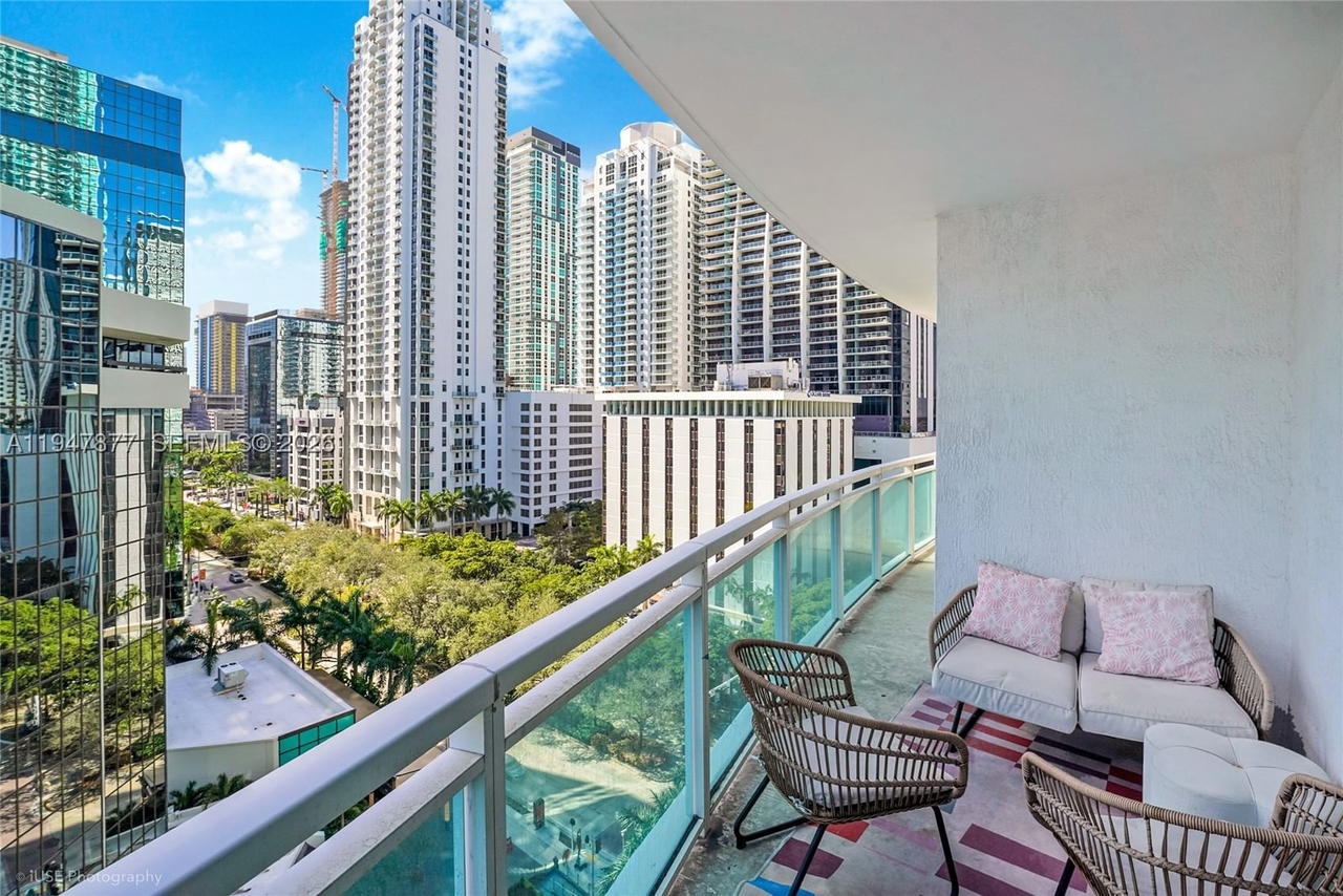 Real estate property located at 951 Brickell Ave #1110, Miami-dade, The Plaza 901 Brickell Co, Miami, FL