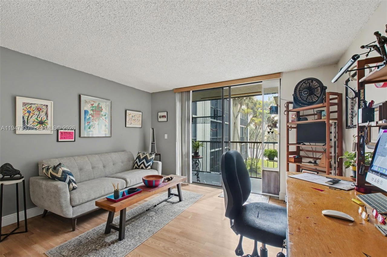 Real estate property located at , Miami-dade, The Horizons Condo #7, Miami, FL