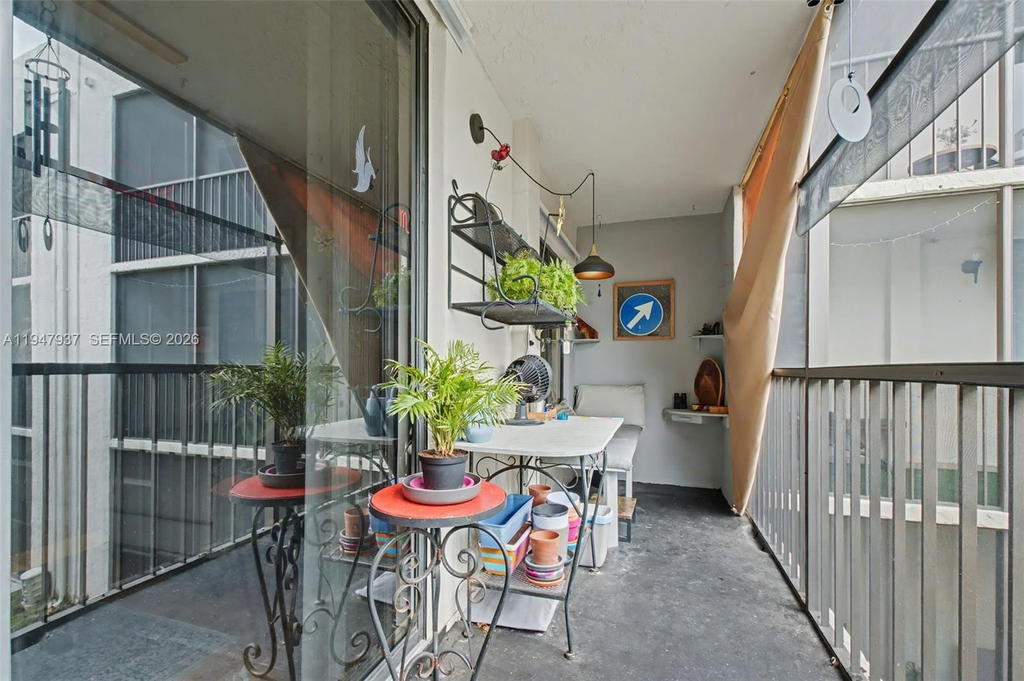 Real estate property located at , Miami-dade, The Horizons Condo #7, Miami, FL