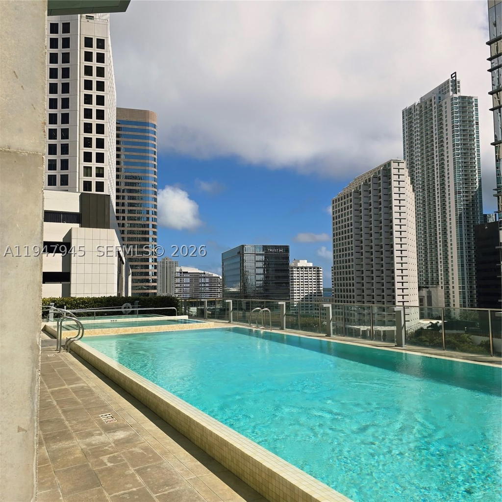 Real estate property located at 68 6th St #2110, Miami-dade, Reach Condo, Miami, FL