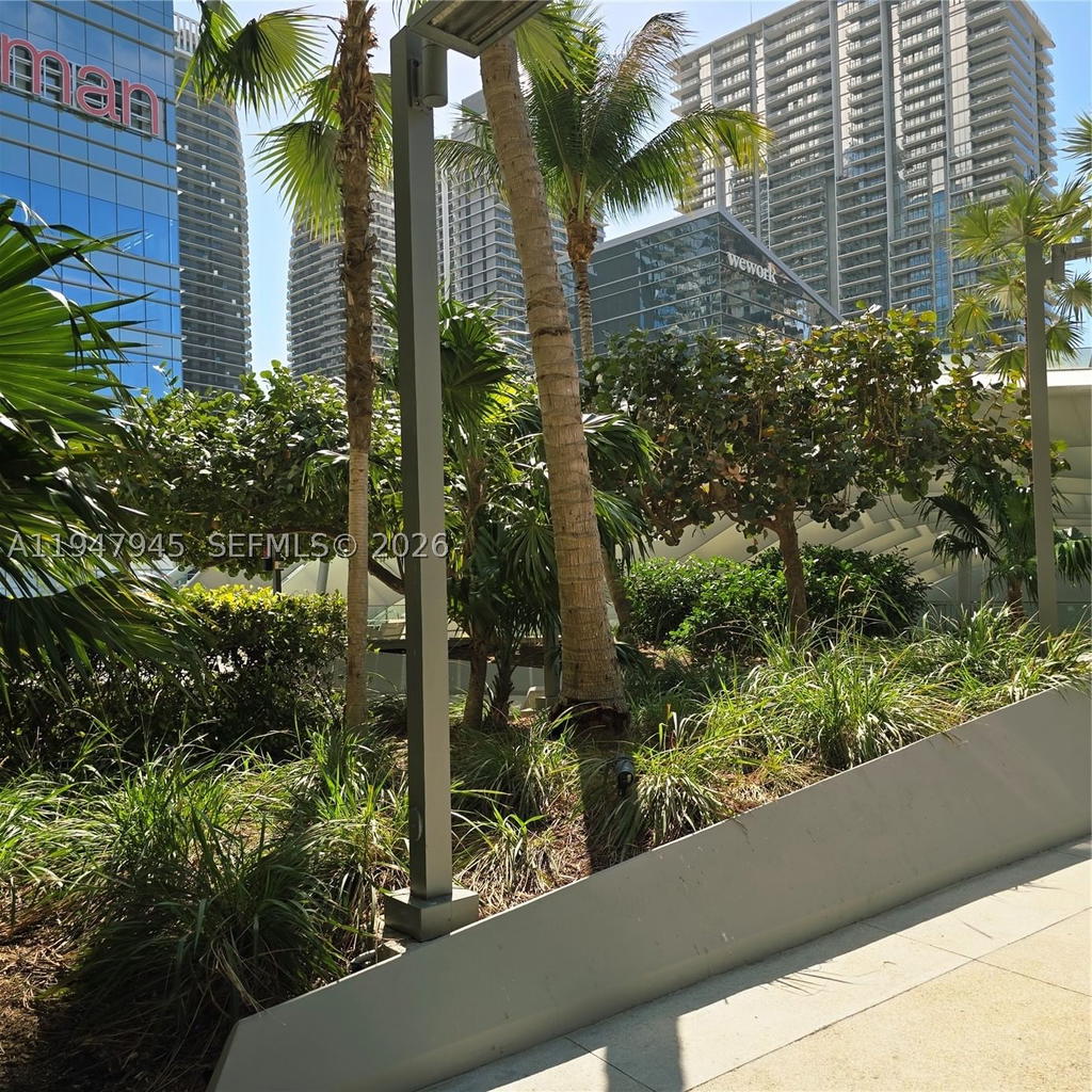 Real estate property located at 68 6th St #2110, Miami-dade, Reach Condo, Miami, FL