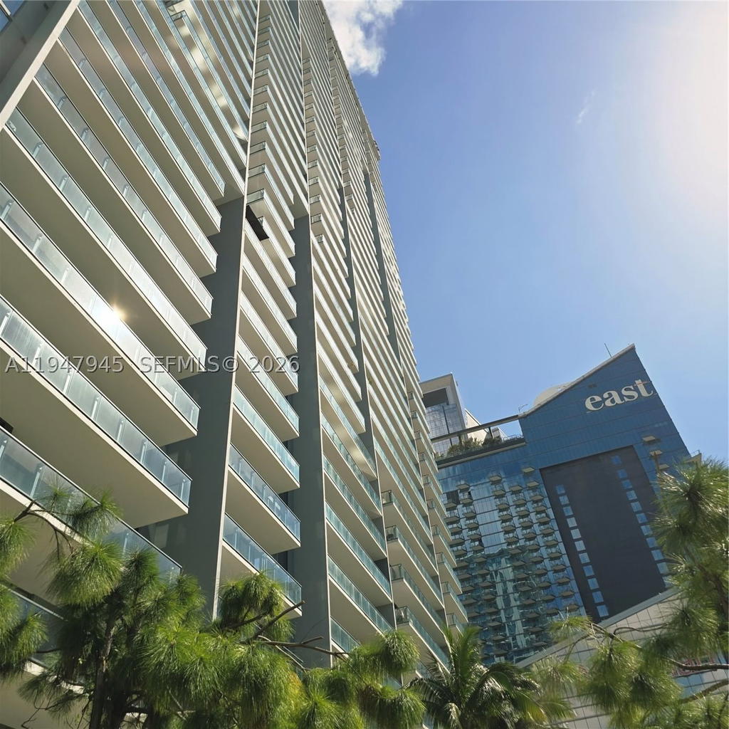 Real estate property located at 68 6th St #2110, Miami-dade, Reach Condo, Miami, FL