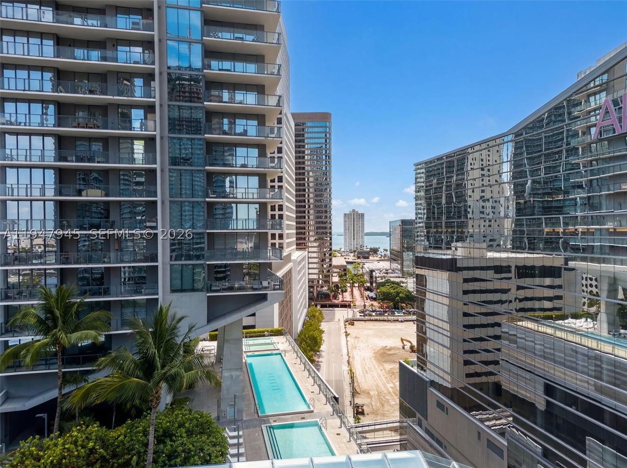 Real estate property located at 68 6th St #2110, Miami-dade, Reach Condo, Miami, FL