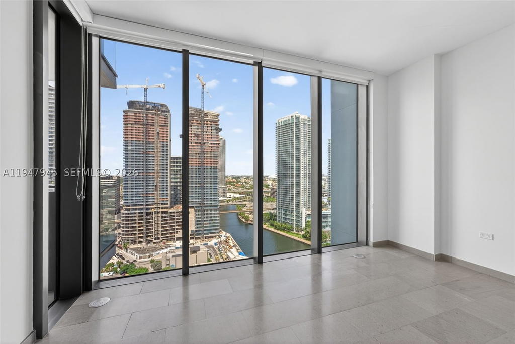 Real estate property located at 68 6th St #2110, Miami-dade, Reach Condo, Miami, FL