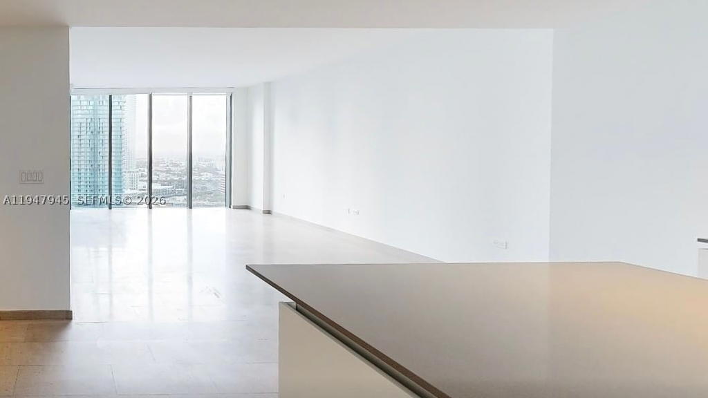 Real estate property located at 68 6th St #2110, Miami-dade, Reach Condo, Miami, FL