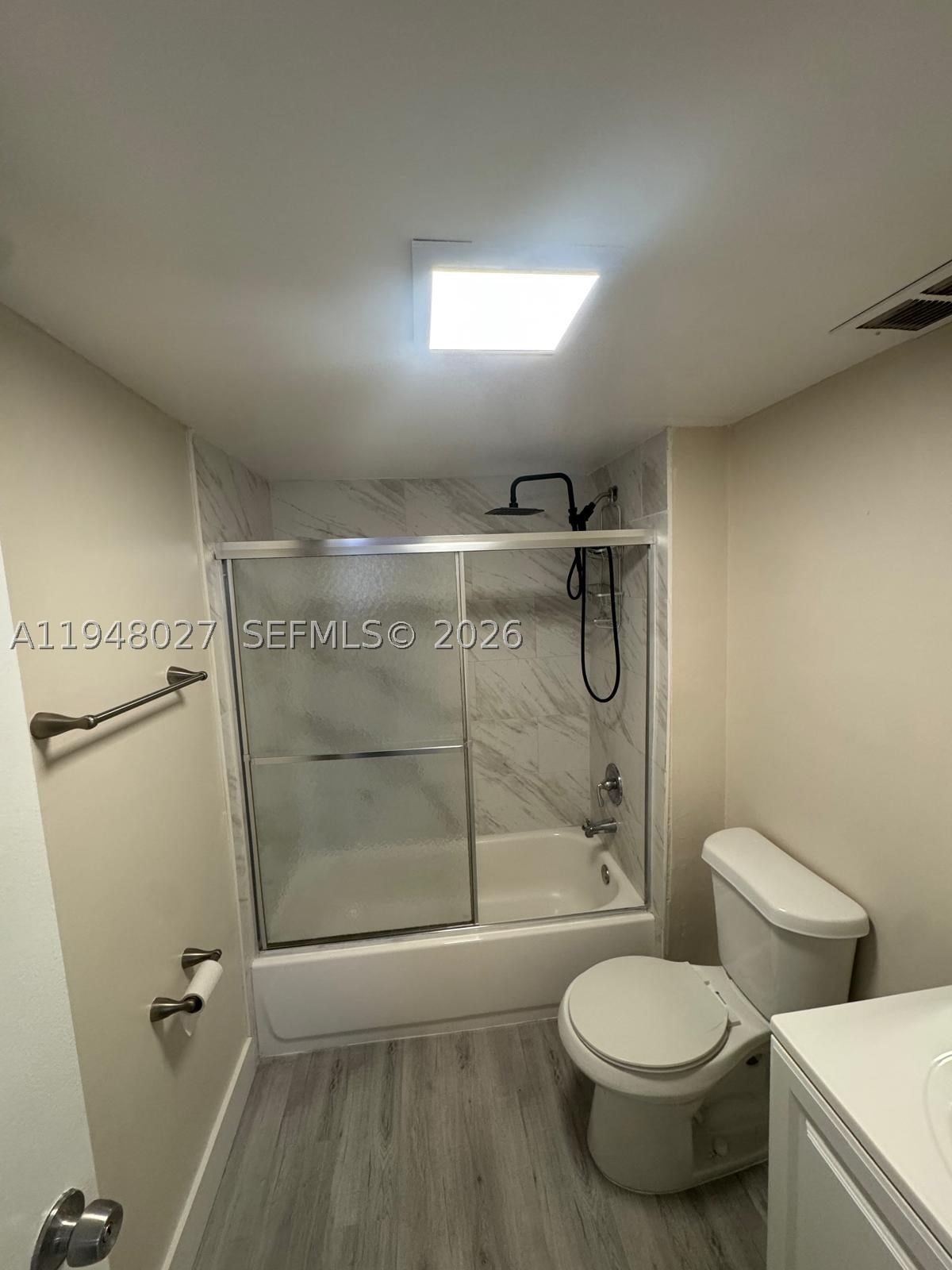 Real estate property located at 8051 Colony Cir S #210, Broward, Versailles Gardens Condo, Tamarac, FL