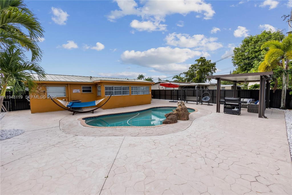 Real estate property located at 6541 24th St, Broward, Sunrise Golf Village Sec, Sunrise, FL