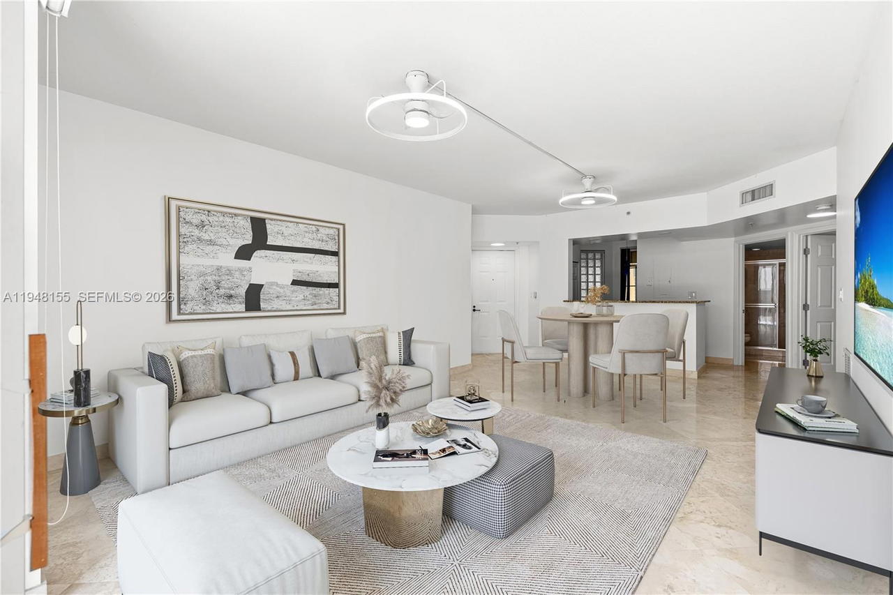 Real estate property located at 100 Meridian Ave #216, Miami-dade, The Courts At South Beach, Miami Beach, FL