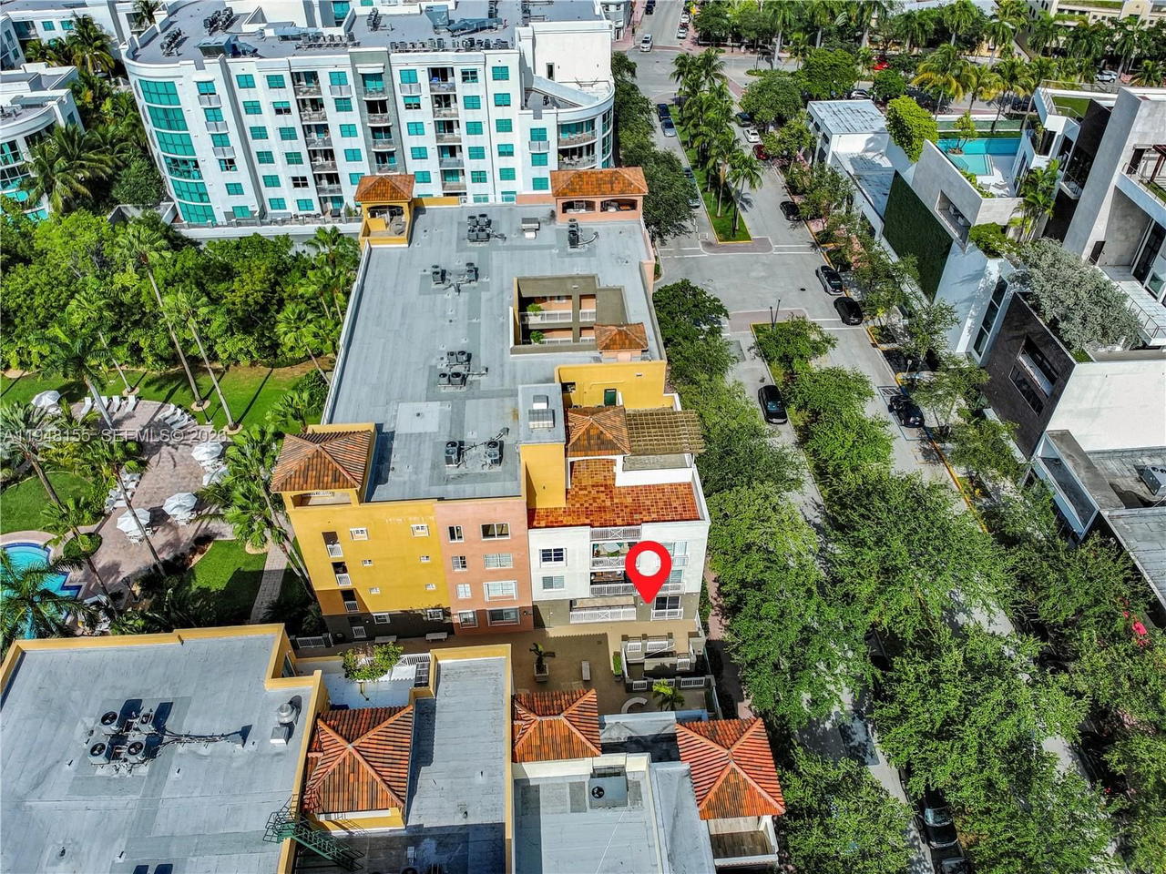 Real estate property located at 100 Meridian Ave #216, Miami-dade, The Courts At South Beach, Miami Beach, FL