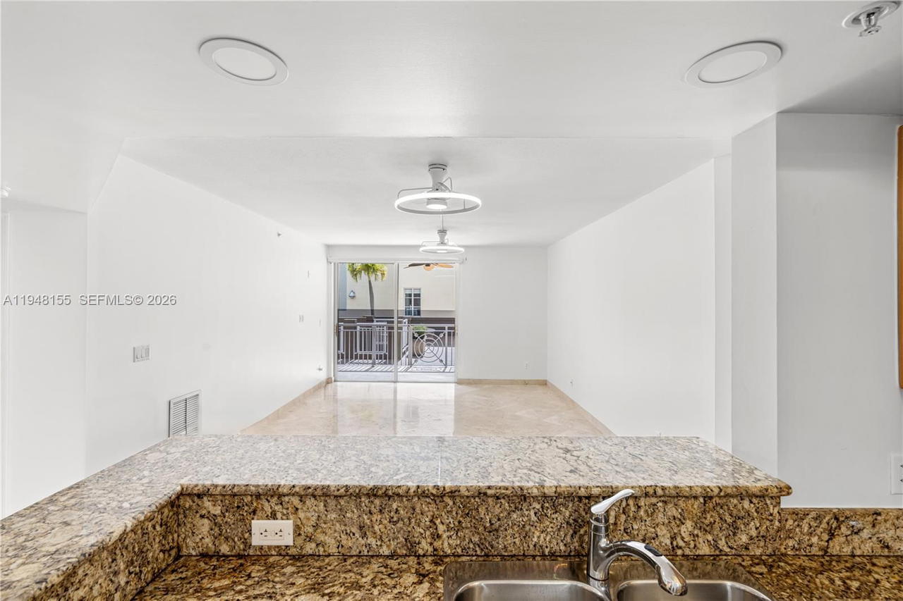 Real estate property located at 100 Meridian Ave #216, Miami-dade, The Courts At South Beach, Miami Beach, FL
