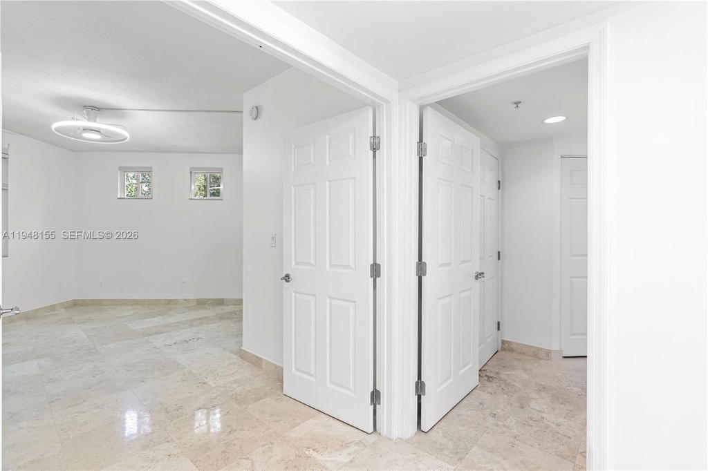 Real estate property located at 100 Meridian Ave #216, Miami-dade, The Courts At South Beach, Miami Beach, FL