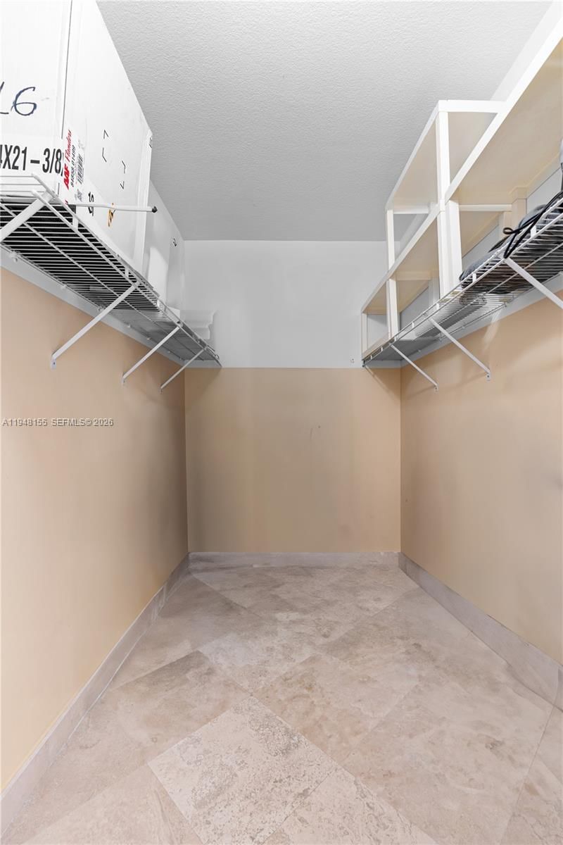 Real estate property located at 100 Meridian Ave #216, Miami-dade, The Courts At South Beach, Miami Beach, FL