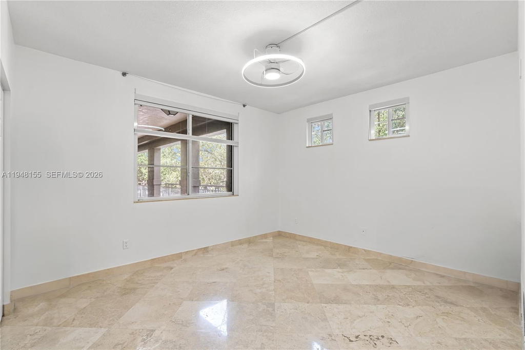 Real estate property located at 100 Meridian Ave #216, Miami-dade, The Courts At South Beach, Miami Beach, FL