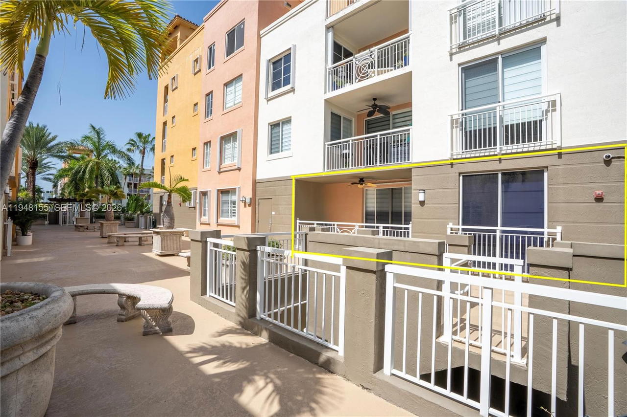 Real estate property located at 100 Meridian Ave #216, Miami-dade, The Courts At South Beach, Miami Beach, FL