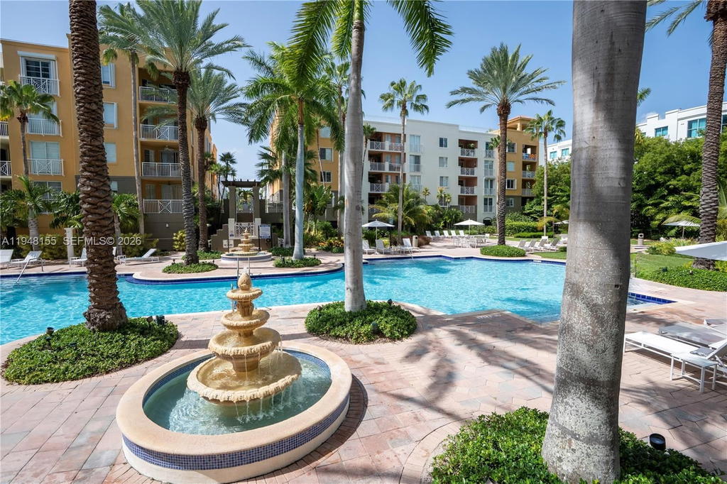Real estate property located at 100 Meridian Ave #216, Miami-dade, The Courts At South Beach, Miami Beach, FL