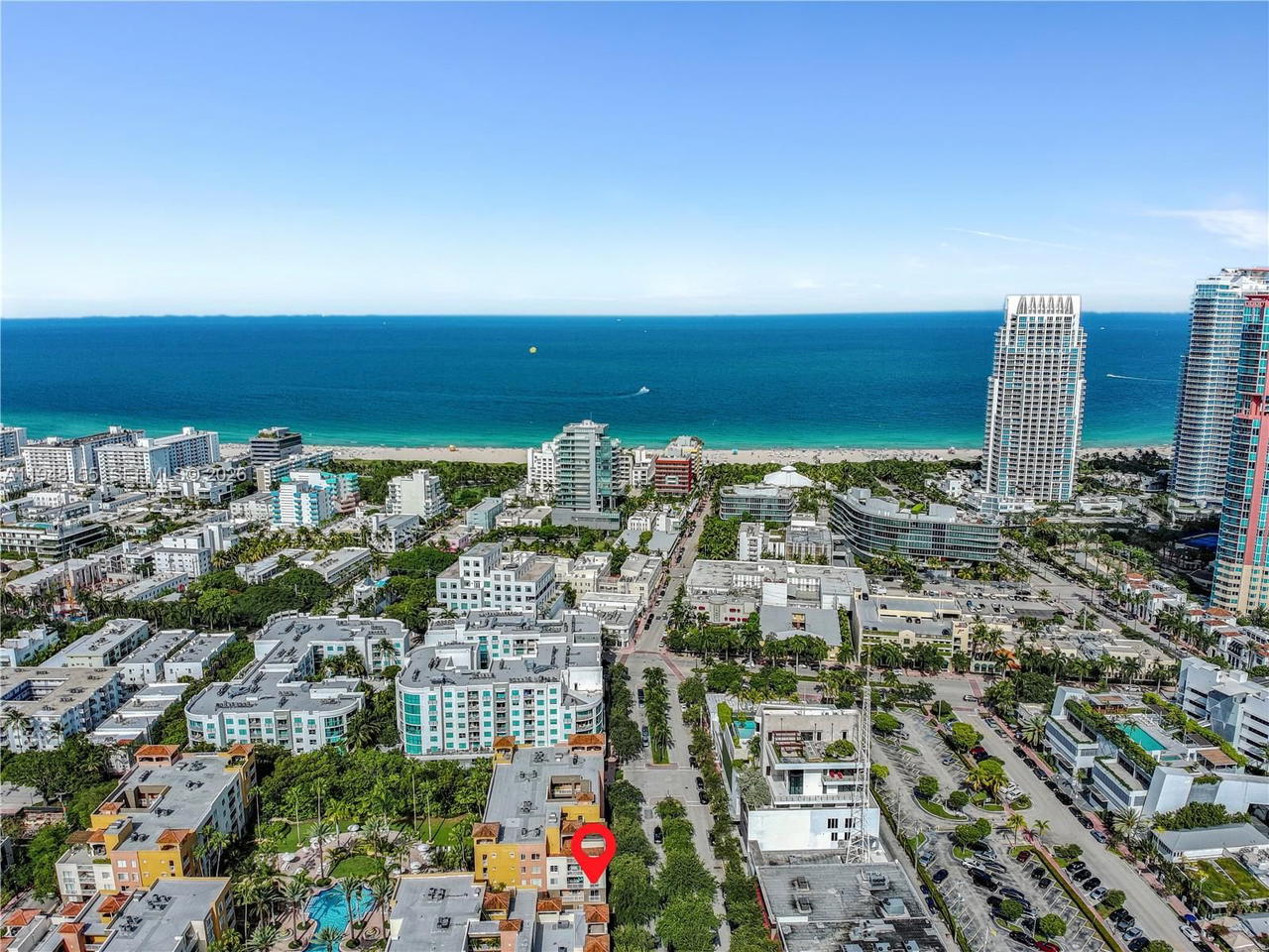 Real estate property located at 100 Meridian Ave #216, Miami-dade, The Courts At South Beach, Miami Beach, FL