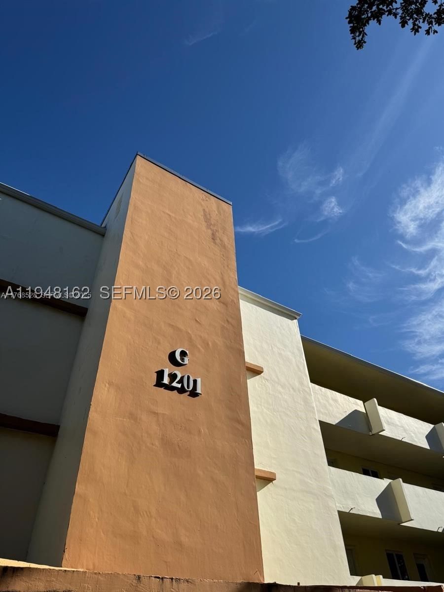 Real estate property located at 1201 191st St G313, Miami-dade, Rolling Green Condo G, Miami, FL