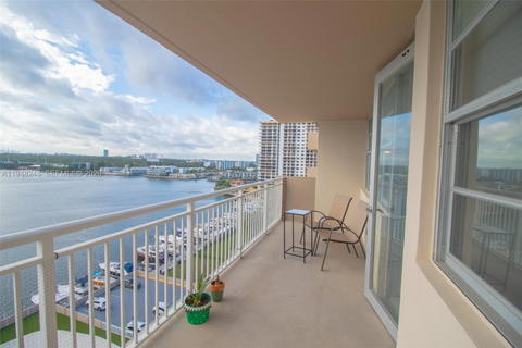 Real estate property located at 250 174th St #1118, Miami-dade, Winston Towers 100 Condo, Sunny Isles Beach, FL