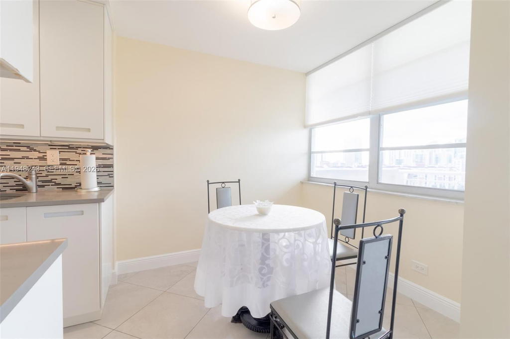 Real estate property located at 250 174th St #1118, Miami-dade, Winston Towers 100 Condo, Sunny Isles Beach, FL