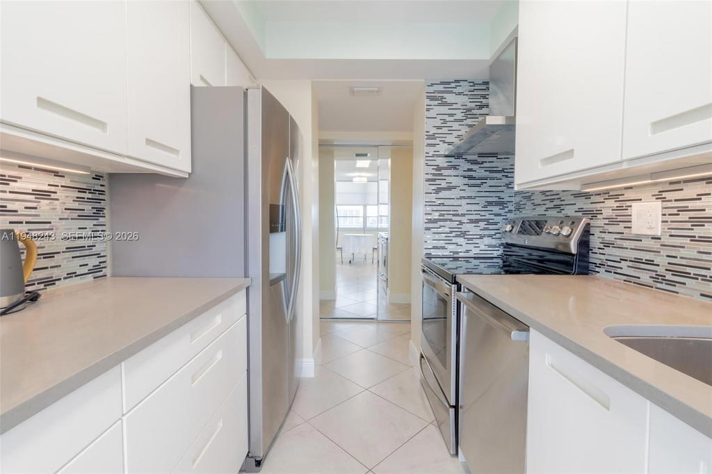 Real estate property located at 250 174th St #1118, Miami-dade, Winston Towers 100 Condo, Sunny Isles Beach, FL